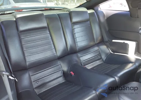 2005 Ford Mustang Gt Deluxe/Gt Premium from USA, damaged, VIN 1ZVHT82H455236637